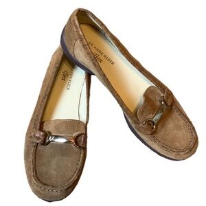 Anne Klein Iflex tan suede driving Mocs / loafers Size 8